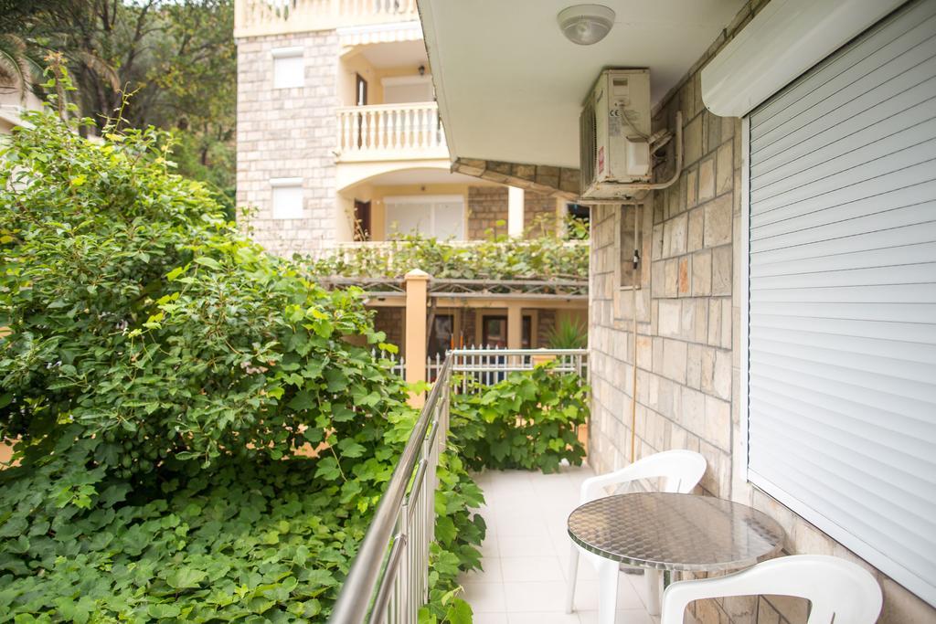 Guest House Vucicevic Budua Esterno foto