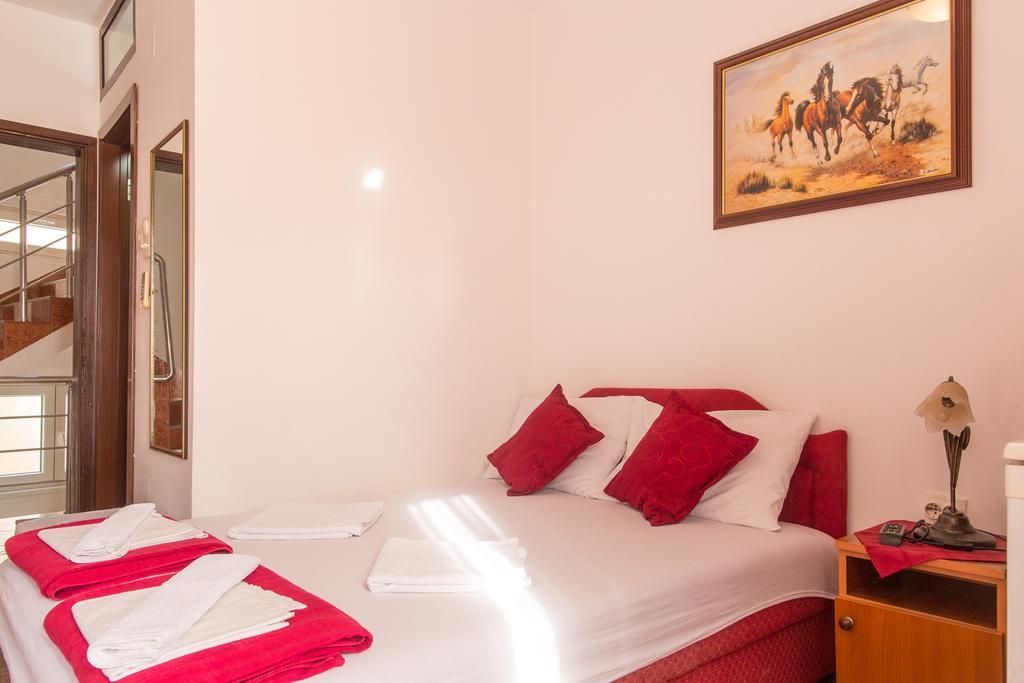 Guest House Vucicevic Budua Esterno foto
